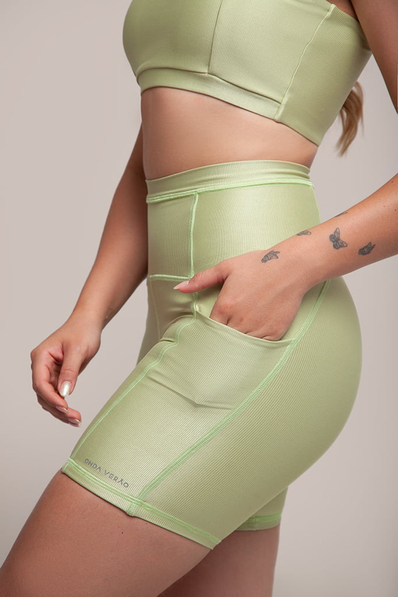 Short Safira Com Bolso Canelado