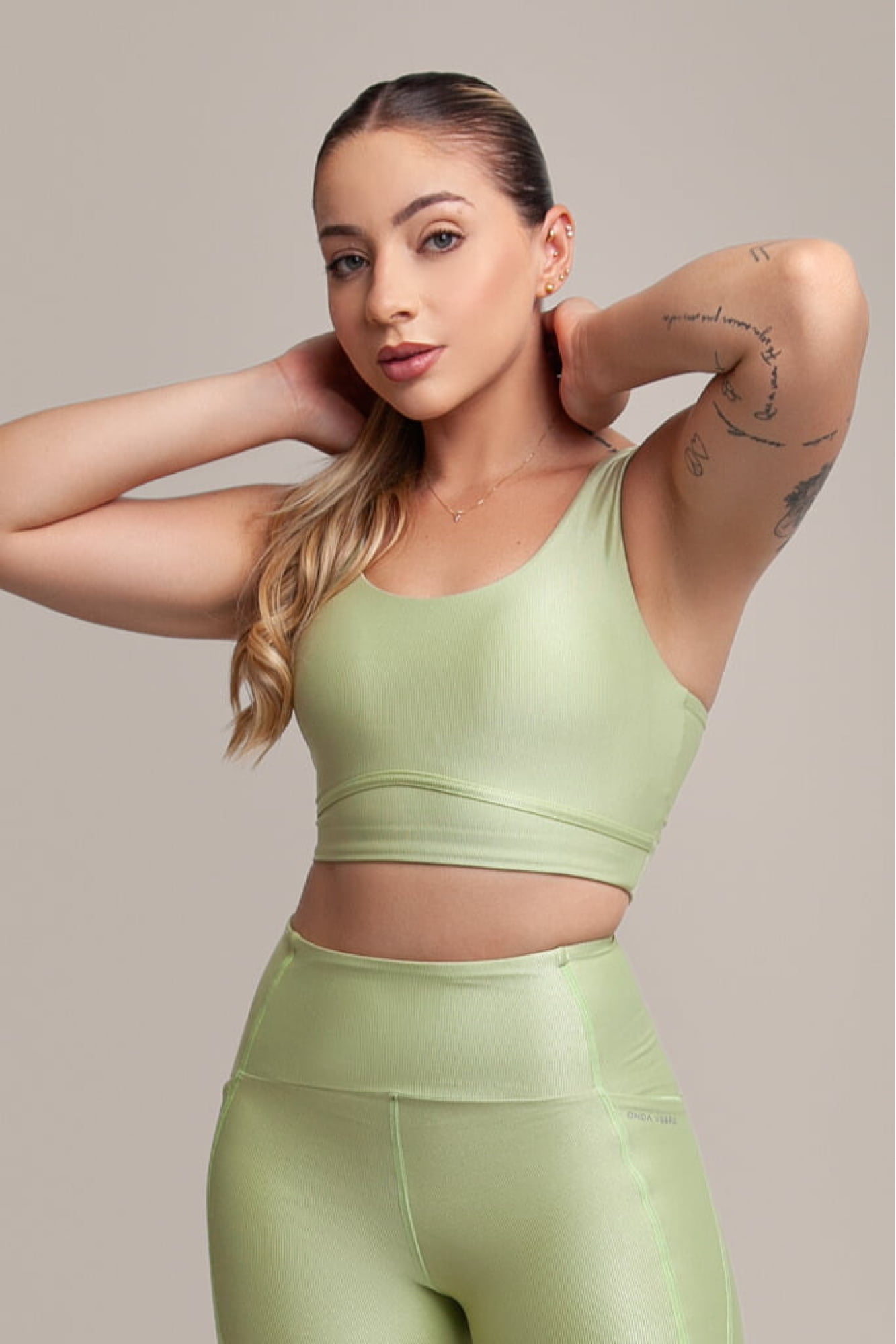 Top Sophia Canelado Detalhe Torcido 