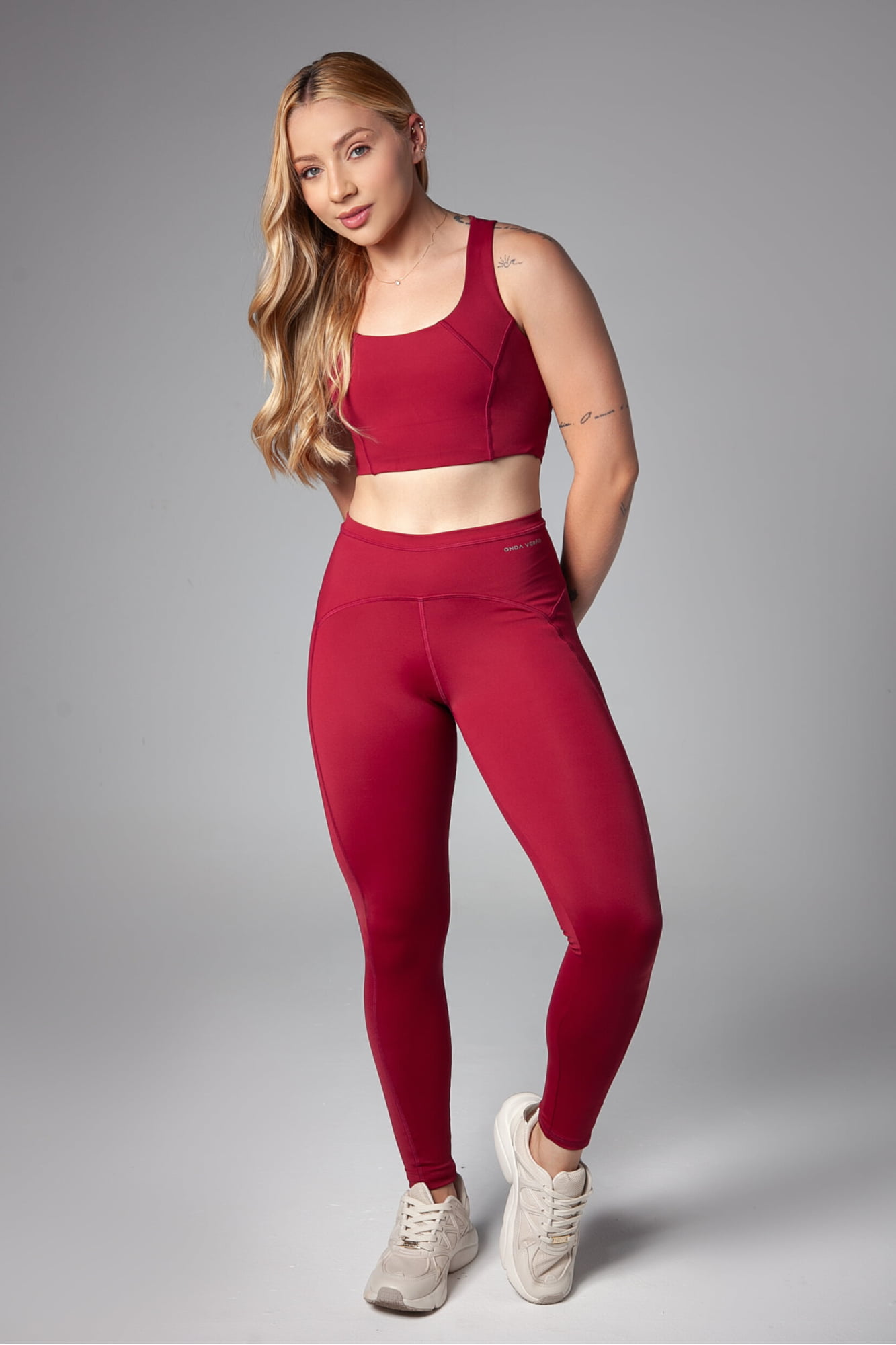 Top Luíza Costa Regata Vazada